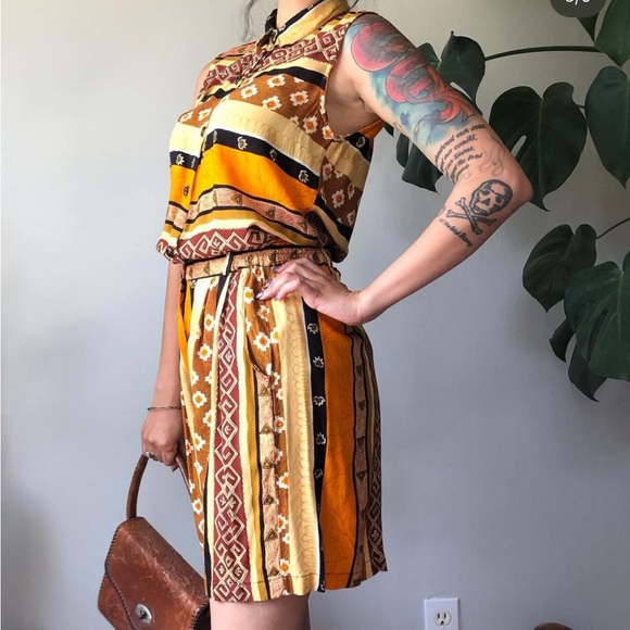 Two Piece Vintage Retro Top and Bottom Set - Picture 3 of 4